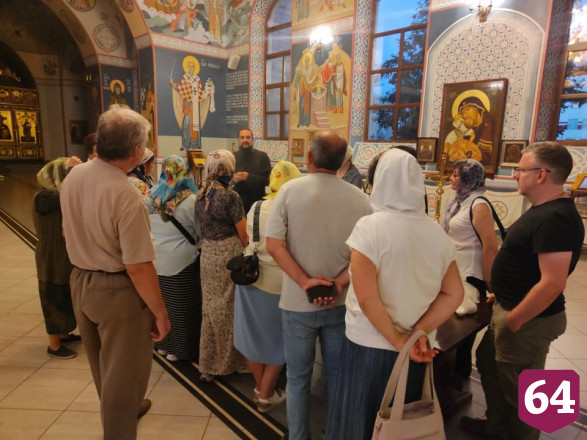 Саратовцы дегустировали ладан в мужском монастыре